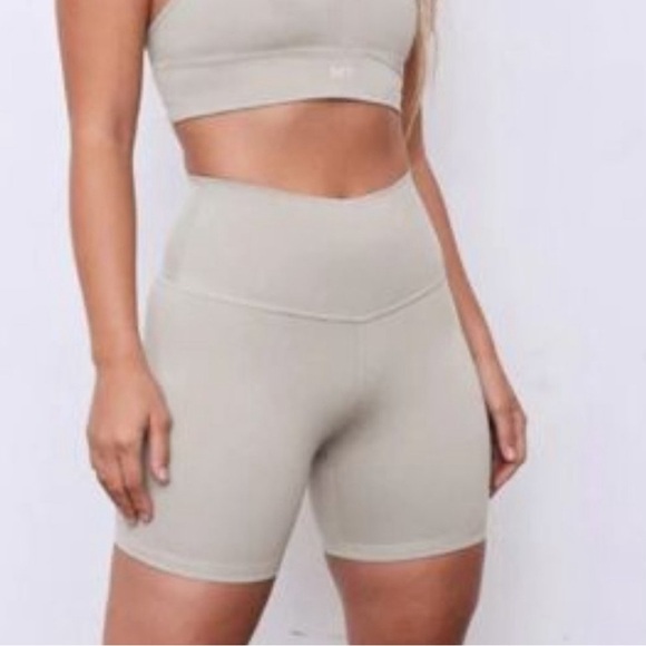 Set Active - Sand Set - Picture 5 of 7